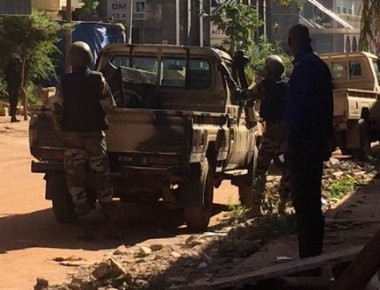 Τουλάχιστον 300 άνθρωποι σκοτώθηκαν σε συγκρούσεις μεταξύ παραστρατιωτικών οργανώσεων στην Κεντροαφρικανική Δημοκρατία